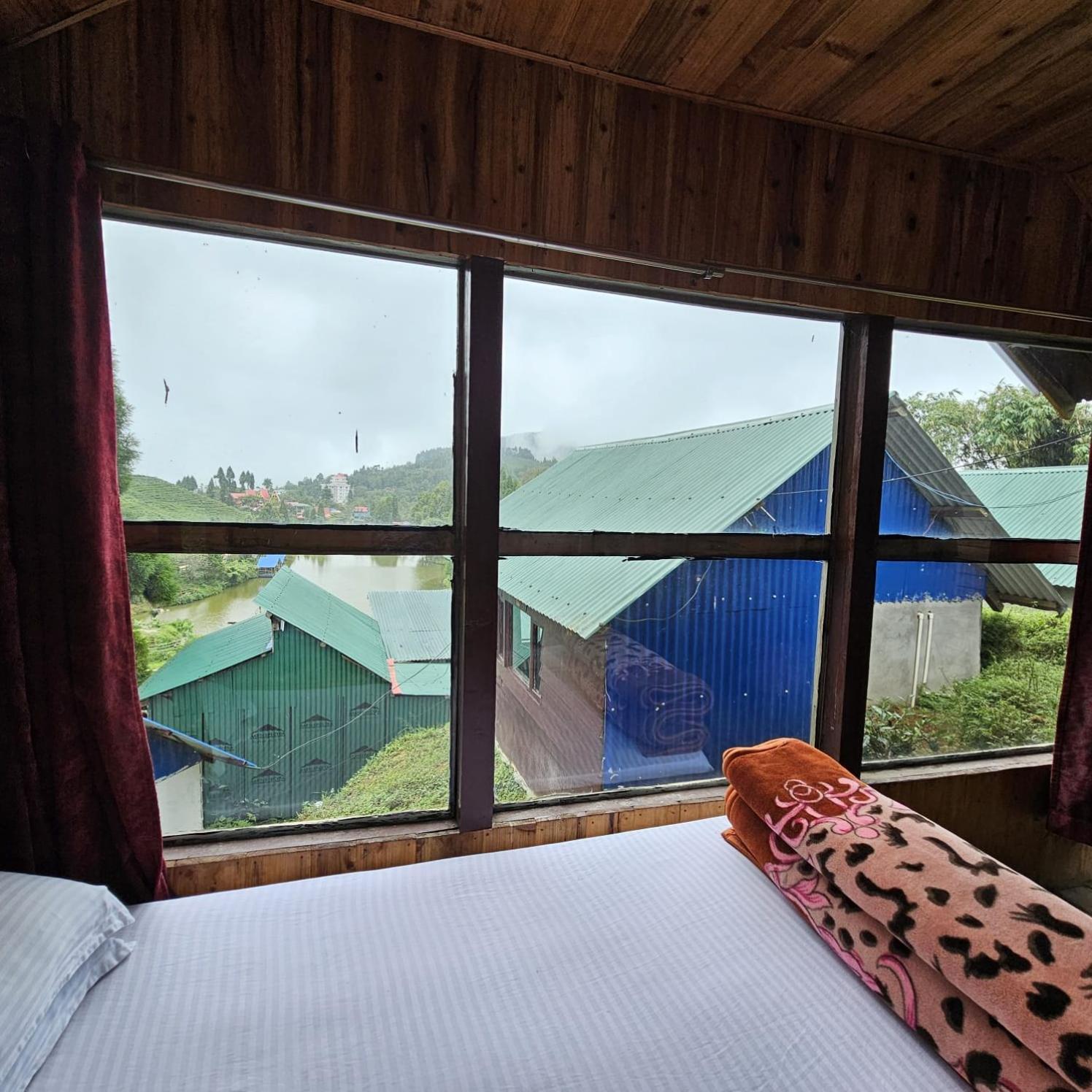 Lake View Resort Masala Zone Suryodaya Esterno foto